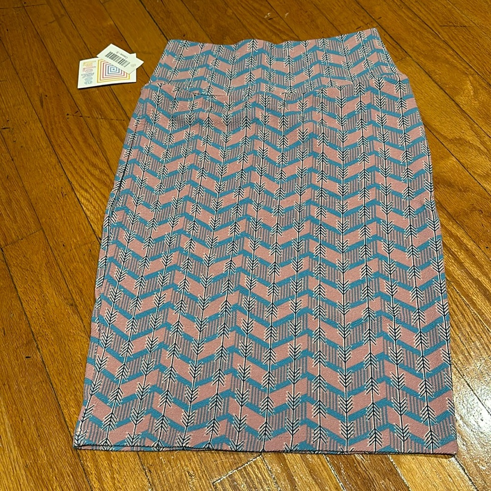 🏹Arrow Lularoe Cassie Skirt L